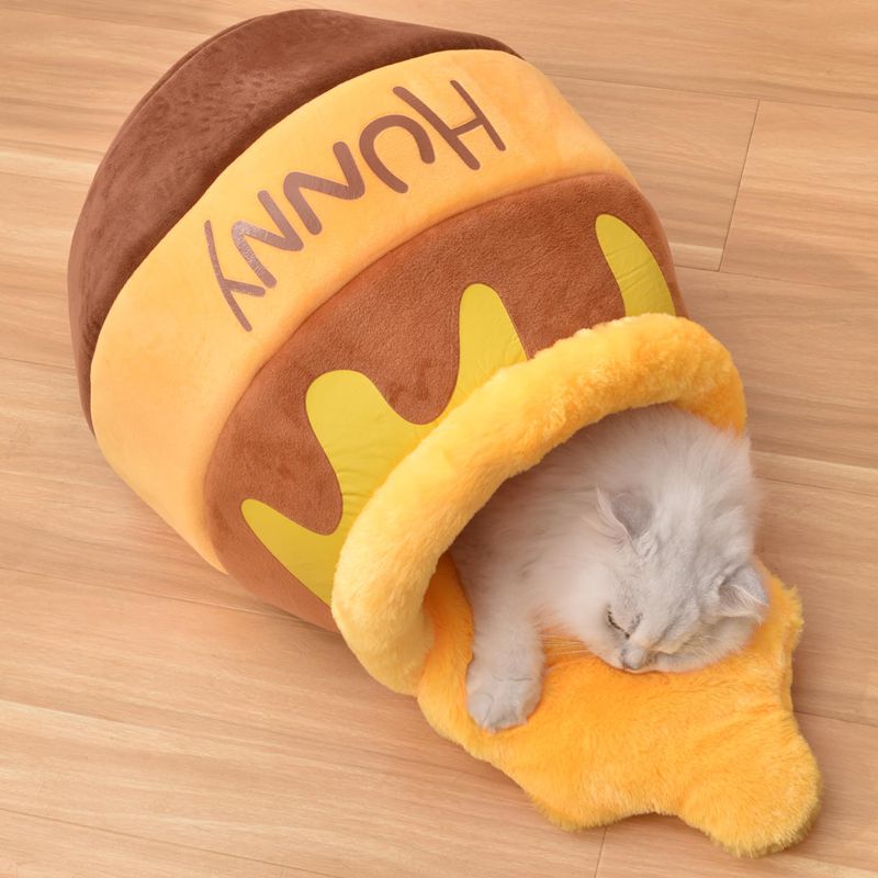 Cama de peluche suave y acolchada para el descanso del gato